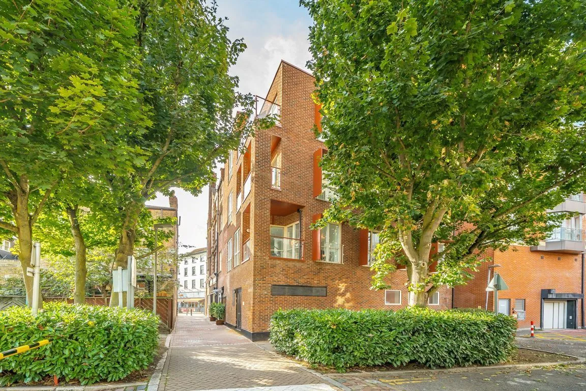Three Pigeons House, W5, photo 7