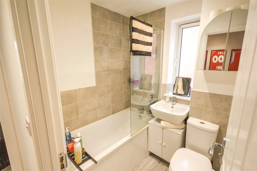 with 2 bedrooms in Bishop's Stortford, CM23, photo 6