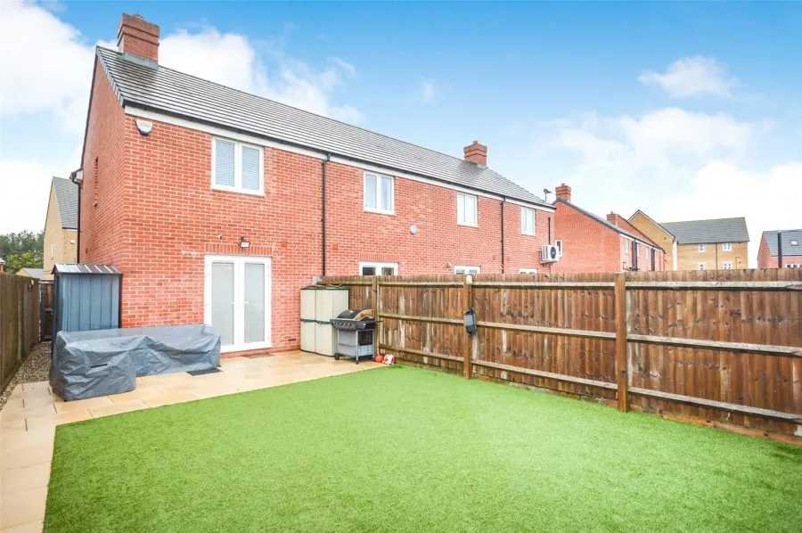 with 2 bedrooms in Bishop's Stortford, CM23, photo 8