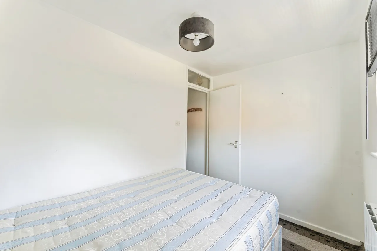 Radlett Close, London, E7, photo 7