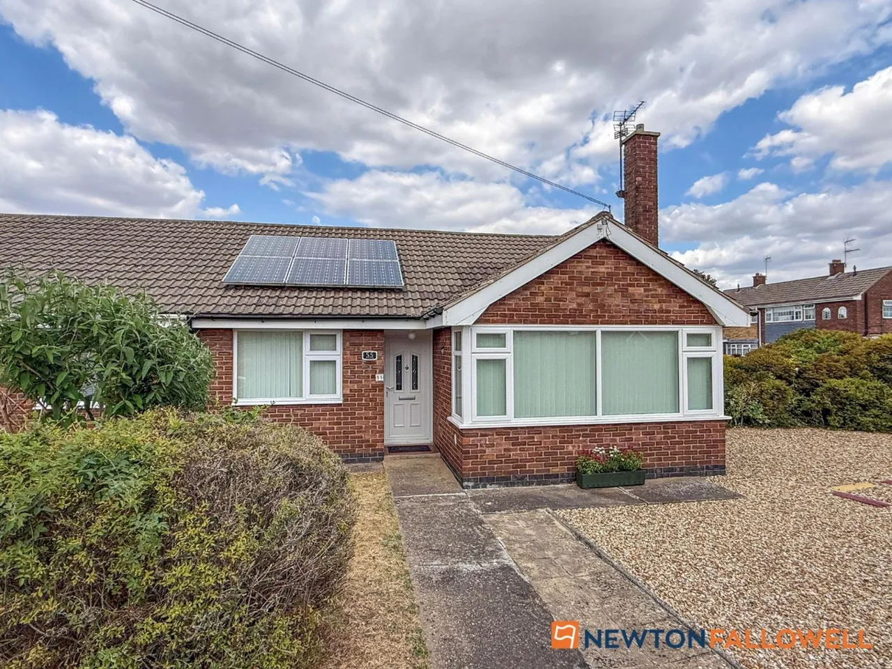 2 bed house for sale, Russell Avenue, Balderton, NG24