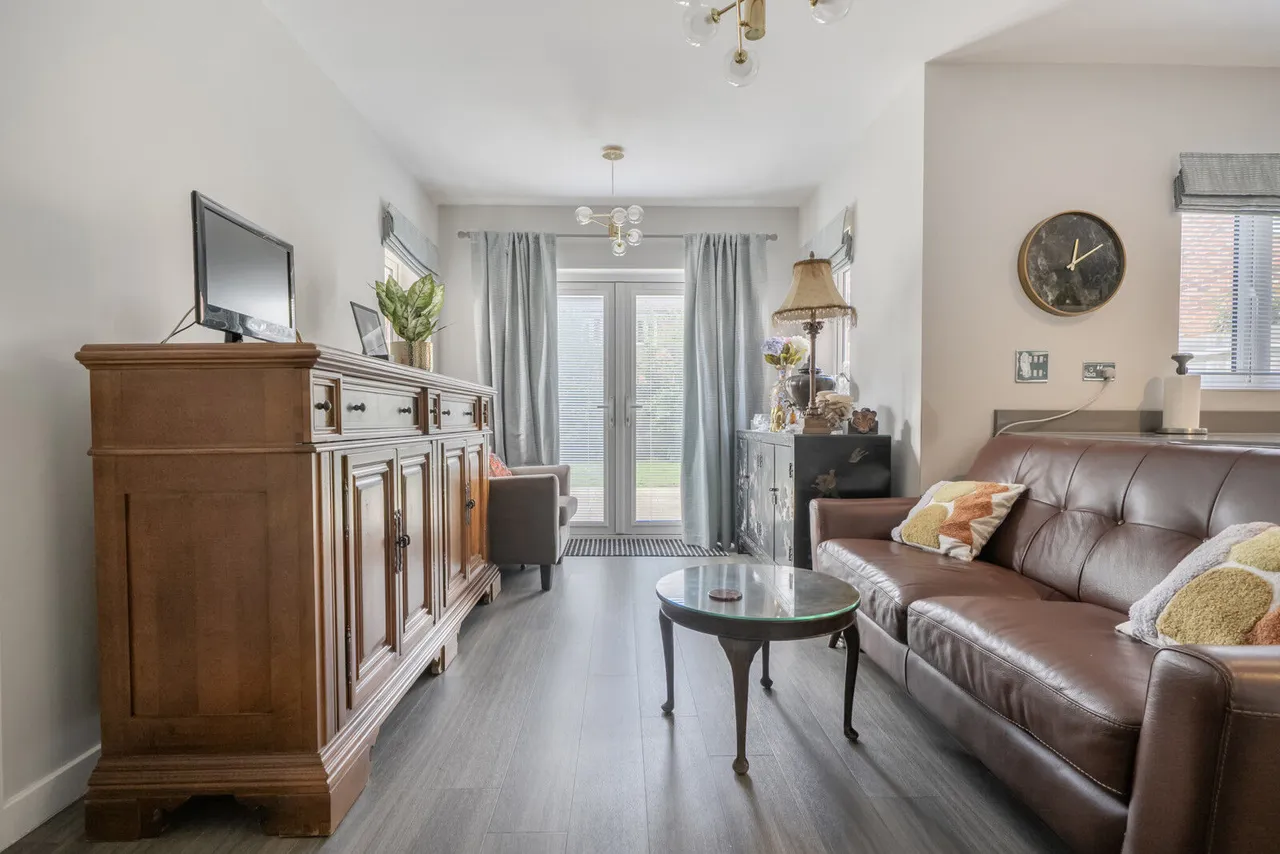 Honor Avenue, Burghfield Common, RG7, photo 18