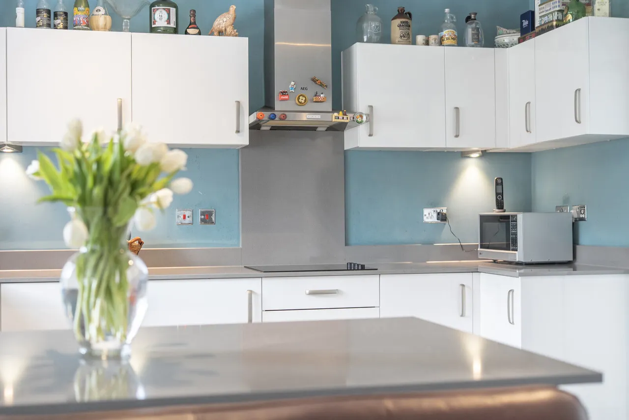 Honor Avenue, Burghfield Common, RG7, photo 13
