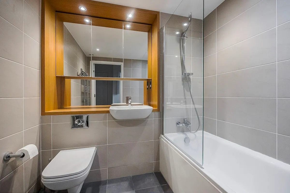 Barking Road, London, E16 1GY, photo 9