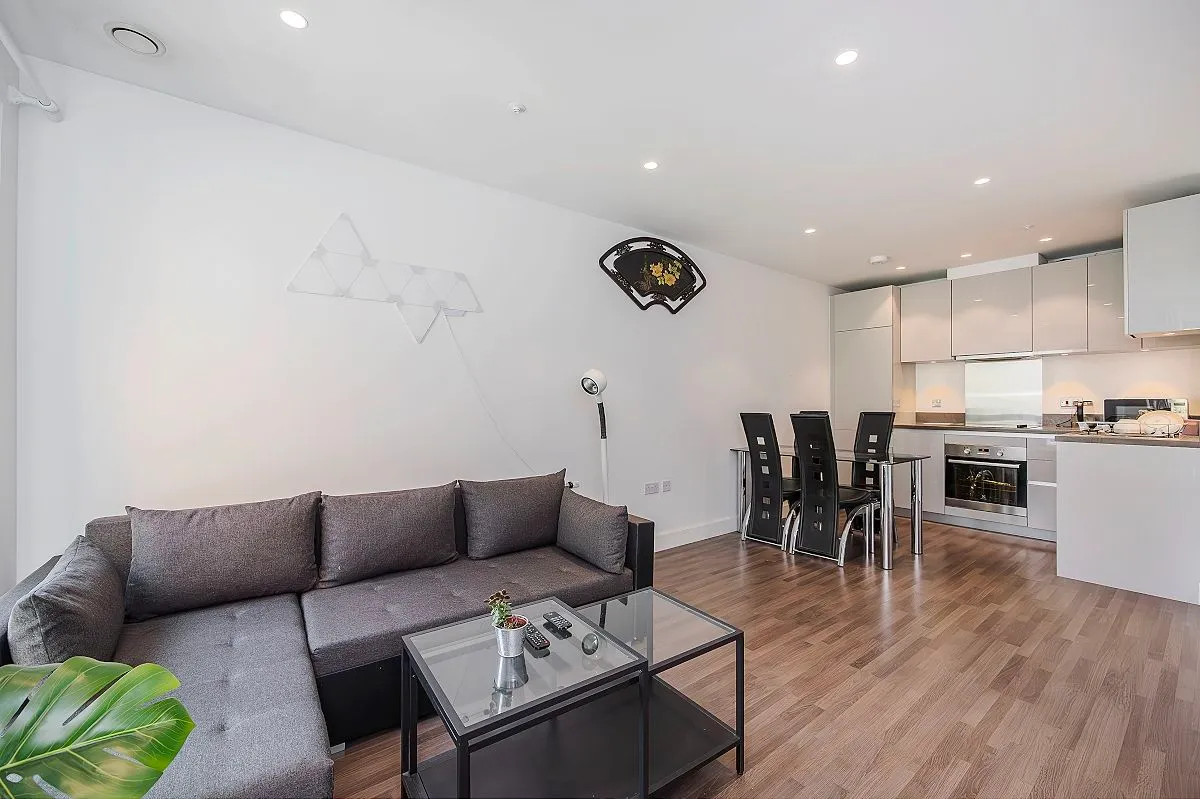 Barking Road, London, E16 1GY, photo 3