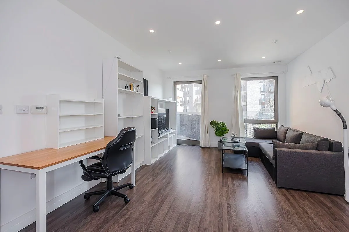 Barking Road, London, E16 1GY, photo 4