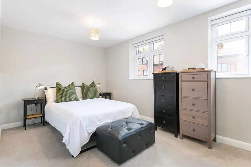 Coulsdon Court Road, Coulsdon CR5 2FP, photo 8