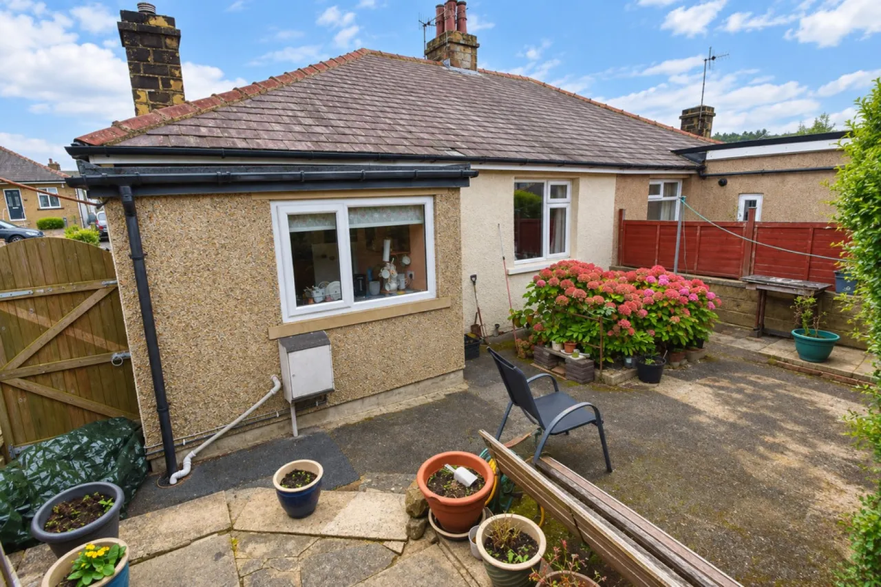 Riddlesden, Keighley, West Yorkshire, photo 12
