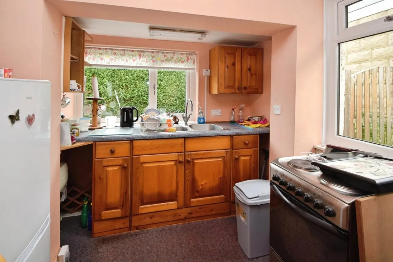 Riddlesden, Keighley, West Yorkshire, photo 7