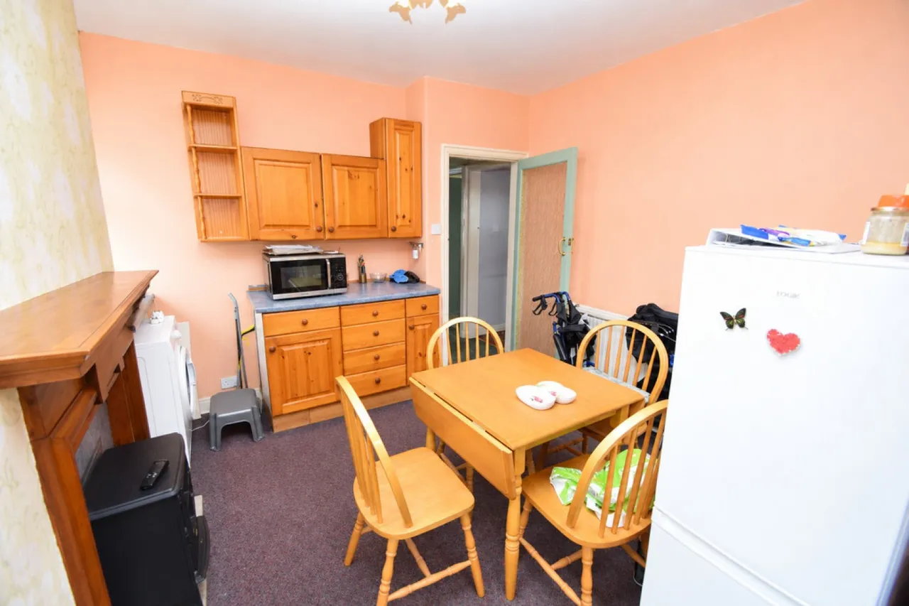 Riddlesden, Keighley, West Yorkshire, photo 6
