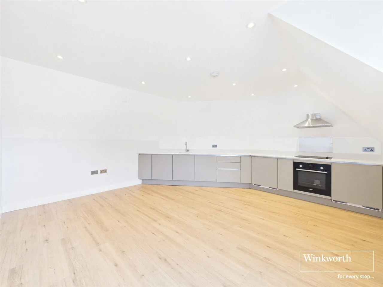 2 bed flat to rent — Greenham Road, Newbury, Berkshire, RG14