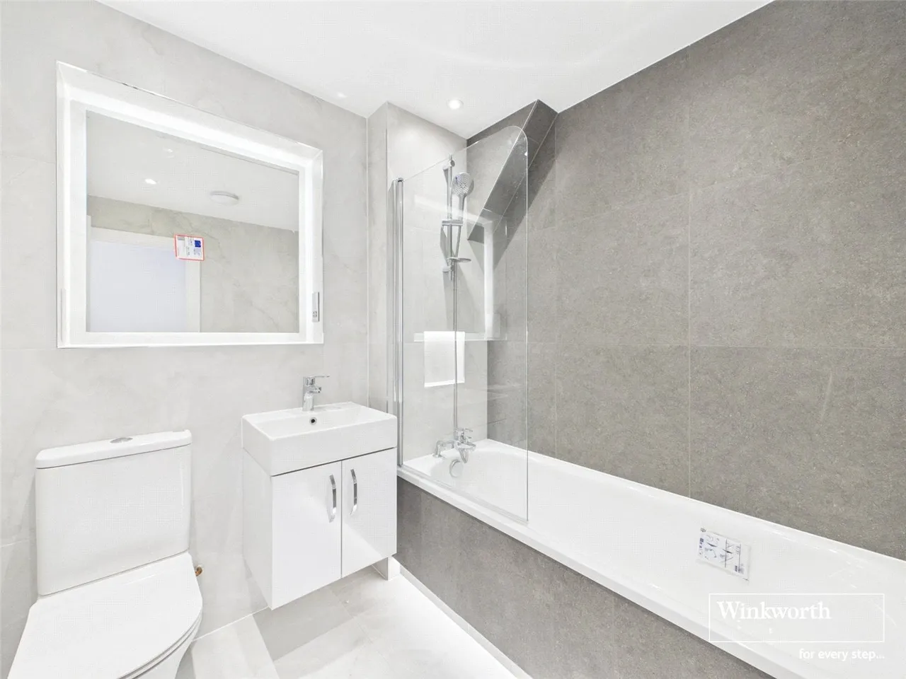 Greenham Road, Newbury, Berkshire, RG14, photo 2