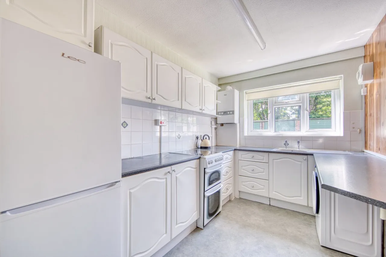 Highstone Court, Wanstead, photo 2