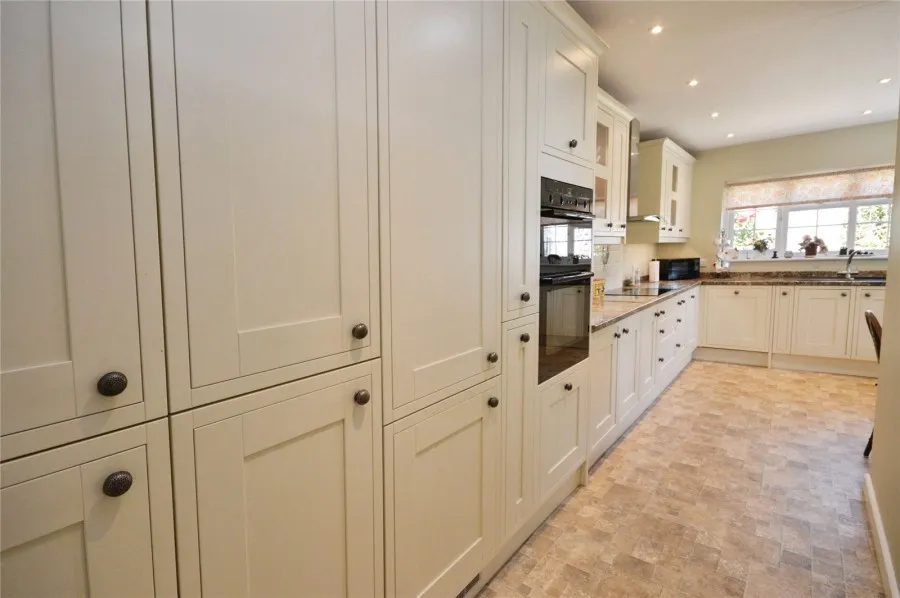 Bungalow Under Offer with 2 bedrooms in Stansted, CM24, photo 21