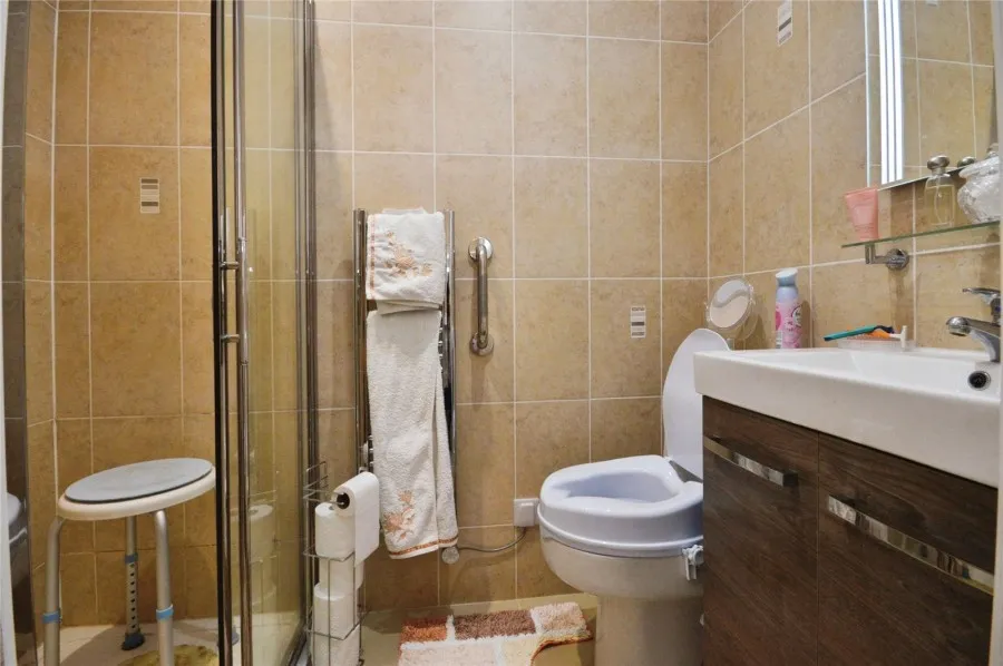 Bungalow Under Offer with 2 bedrooms in Stansted, CM24, photo 7
