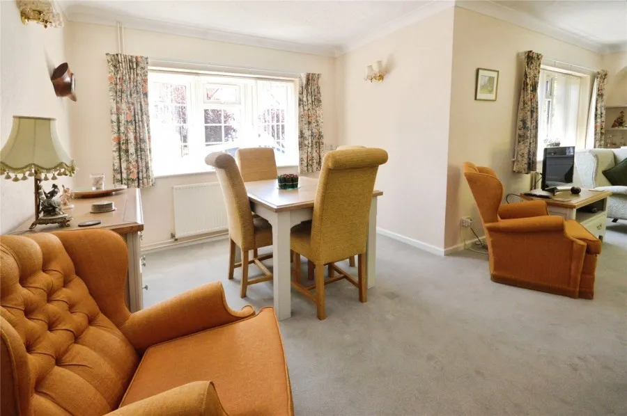 Bungalow Under Offer with 2 bedrooms in Stansted, CM24, photo 4