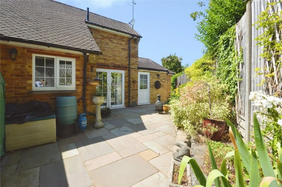 Bungalow Under Offer with 2 bedrooms in Stansted, CM24, photo 13