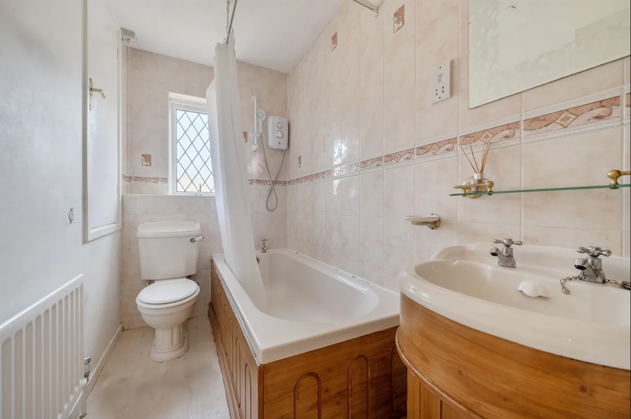 Rochford Court, Shirley, B90, photo 7