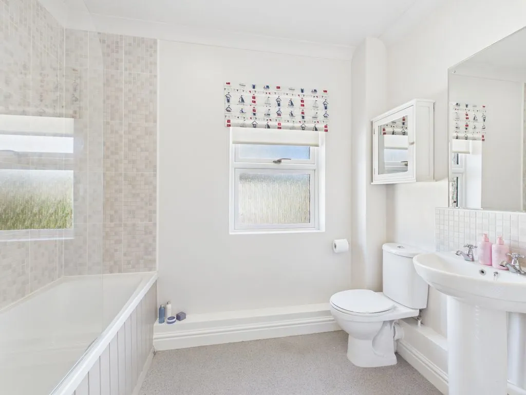 Calver Close, Penryn, TR10, photo 5