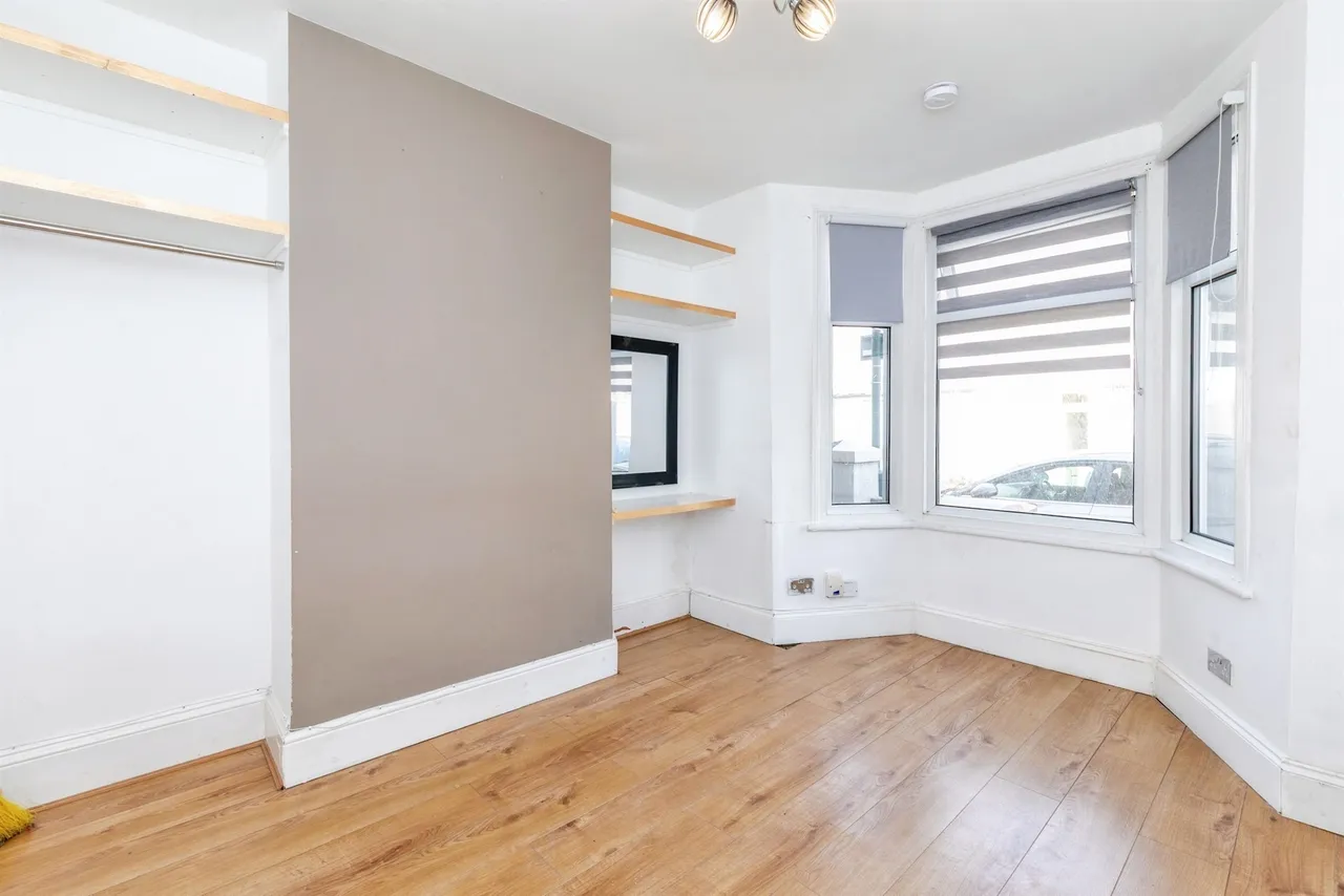 3 bed house for sale, Livingstone Road, Gillingham, ME7
