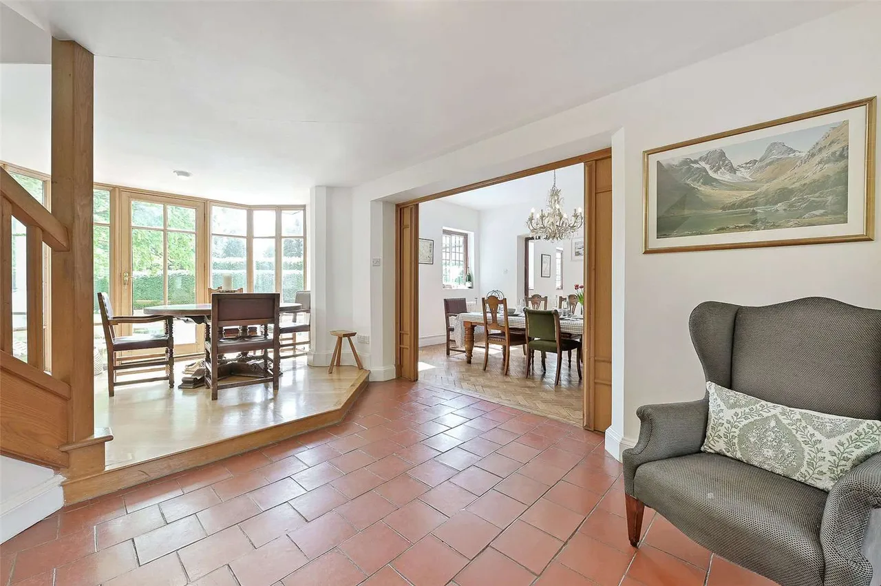 Ridgemead Road, Englefield Green, Surrey, TW20 0YD, photo 5