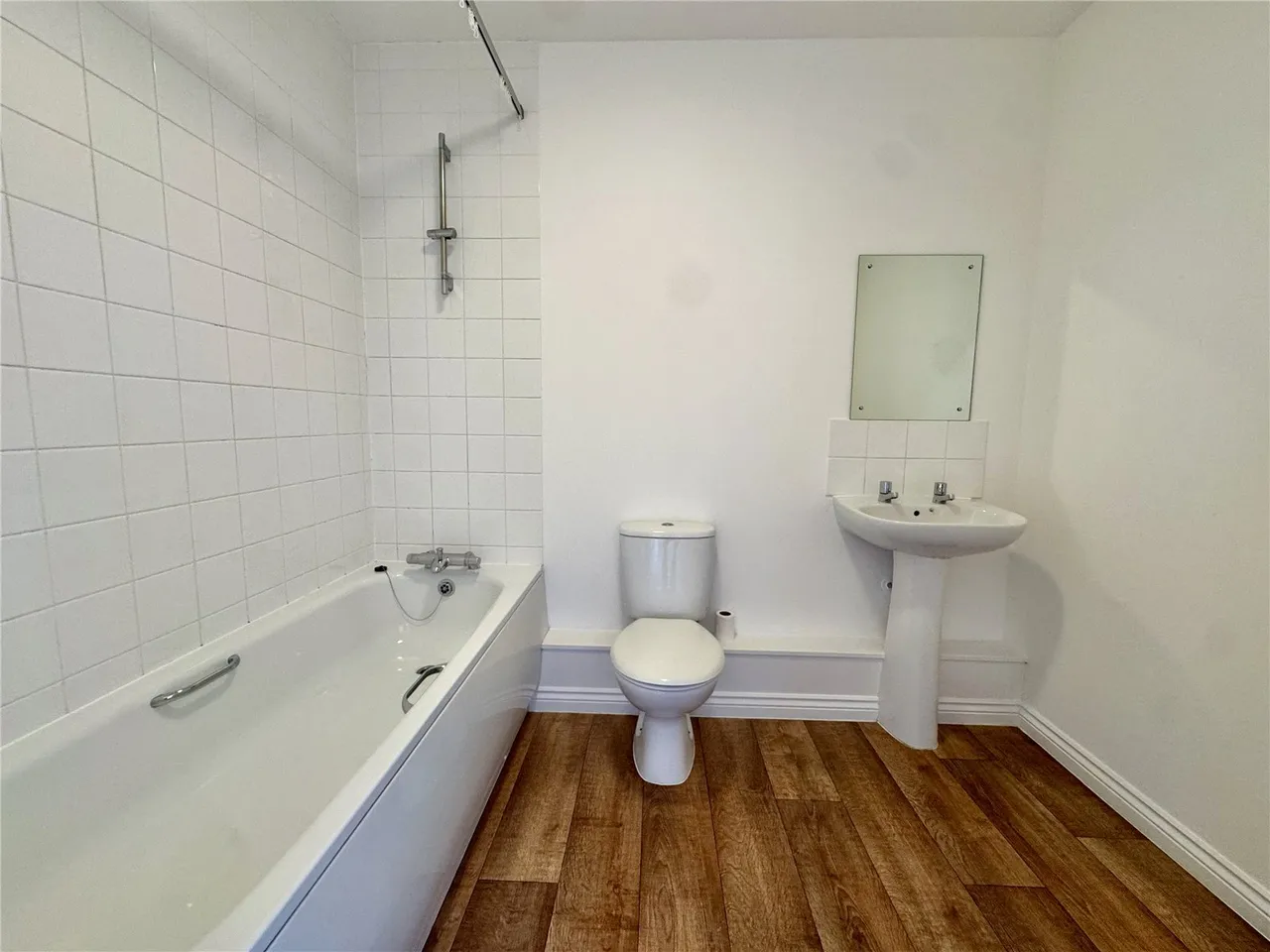 Jubilee Drive, Church Crookham, Fleet, GU52 8AY, photo 4
