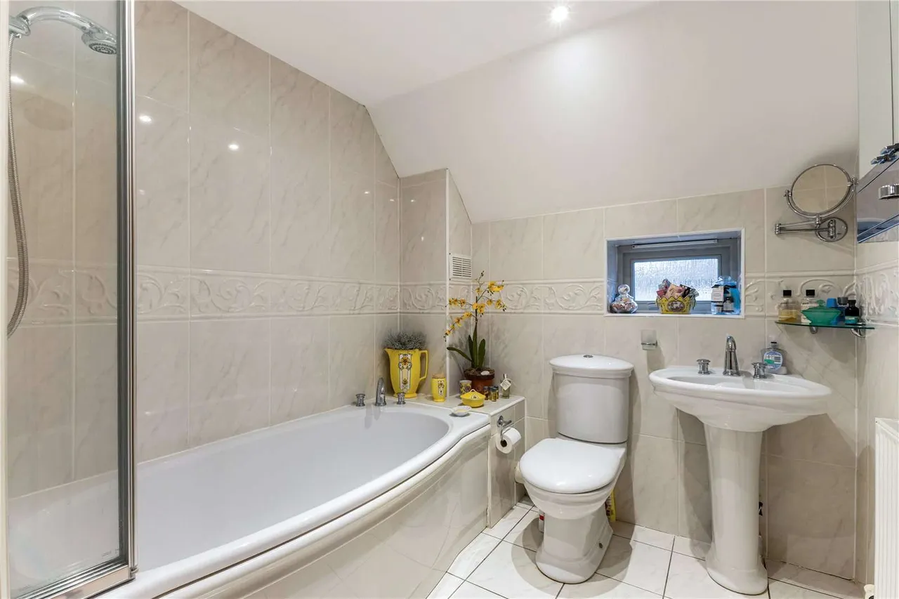 Broadwell, Moreton-in-Marsh, Gloucestershire, GL56 0UF, photo 9