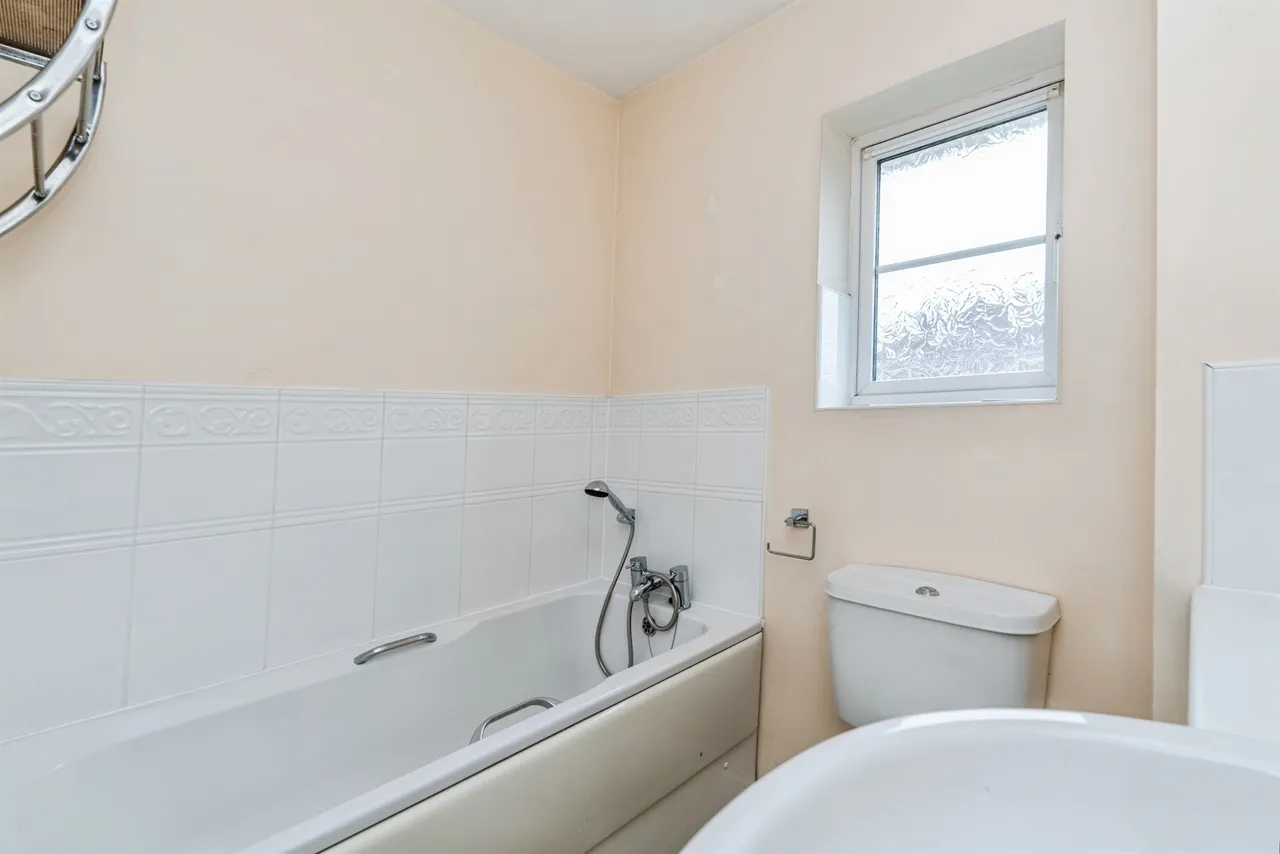 3 bed house for sale, Drum Road, Eastleigh, SO50