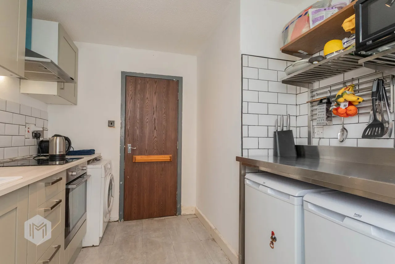 Flat 4, Elishaw Row Eccles New Road, Salford, M5 4UJ, photo 5