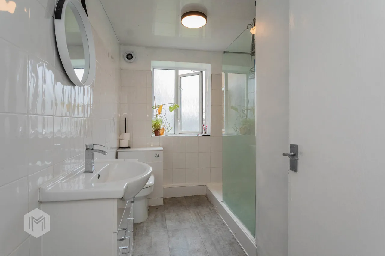 Flat 4, Elishaw Row Eccles New Road, Salford, M5 4UJ, photo 17