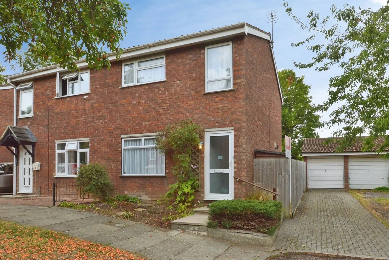 3 bed house for sale — The Carne, Stony Stratford, Milton Keynes, Buckinghamshire, MK11