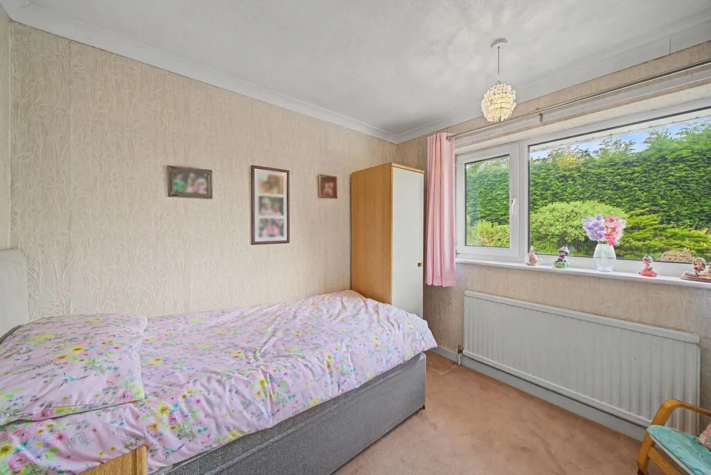 Brentwood Close Smithy Bridge, Littleborough OL15 0ND, photo 19