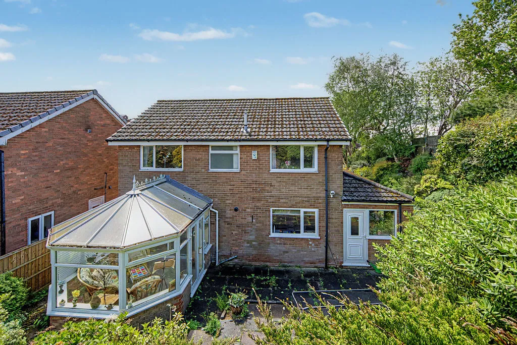 Brentwood Close Smithy Bridge, Littleborough OL15 0ND, photo 24