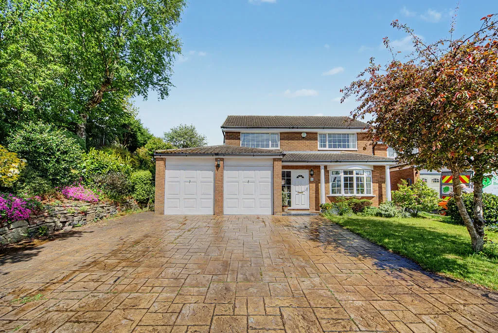 Brentwood Close Smithy Bridge, Littleborough OL15 0ND, photo 23