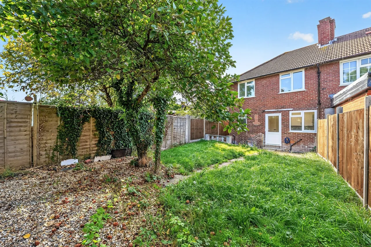 Neath Gardens, Morden, SM4, photo 6