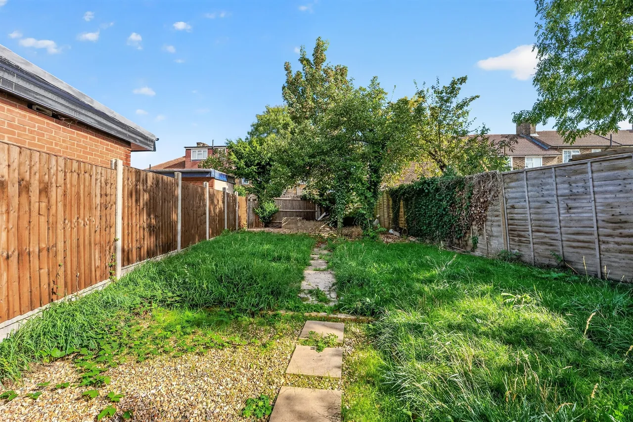 Neath Gardens, Morden, SM4, photo 5
