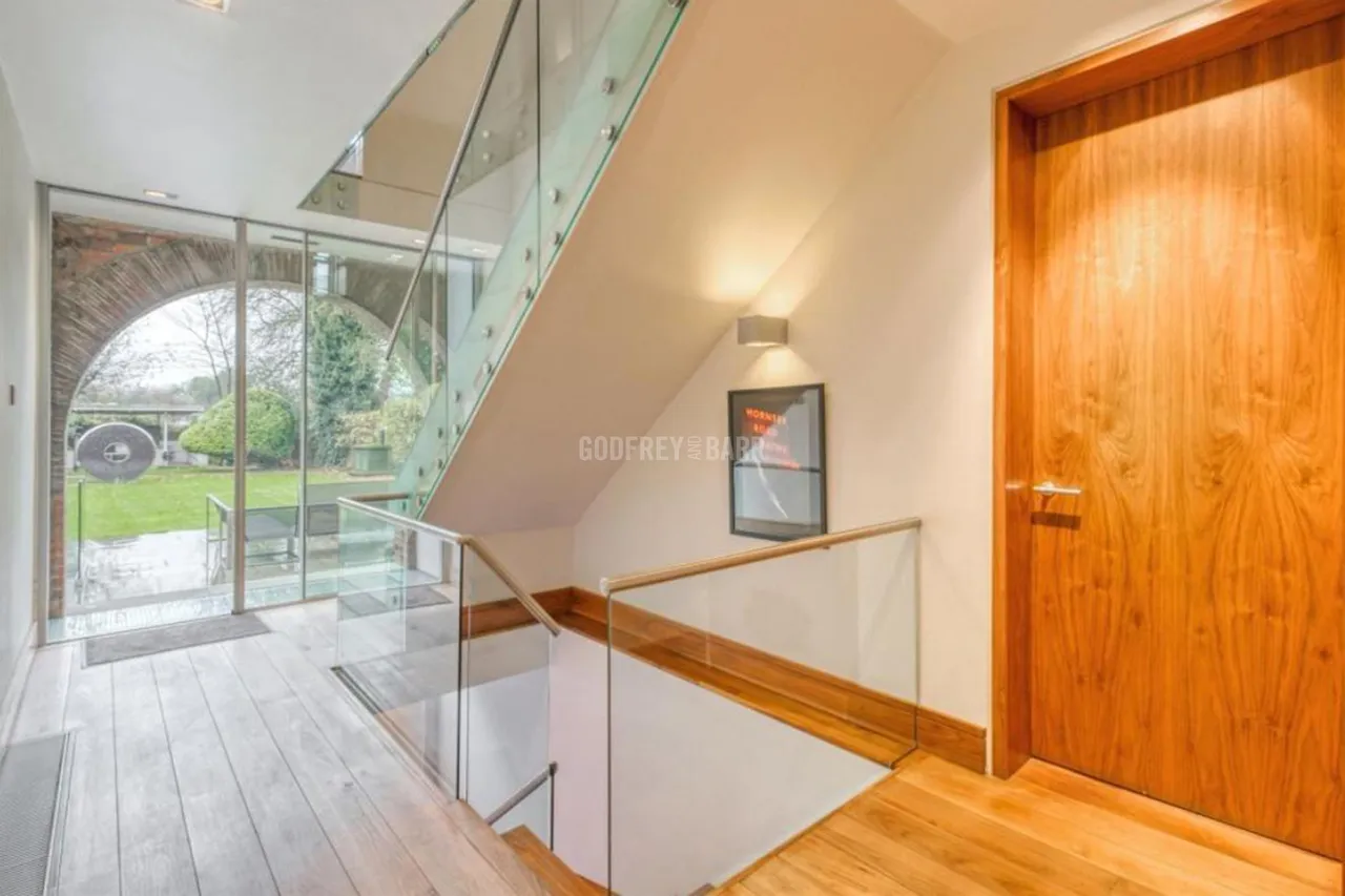 The Bishops Avenue, Hampstead Garden Suburb, N2, photo 9