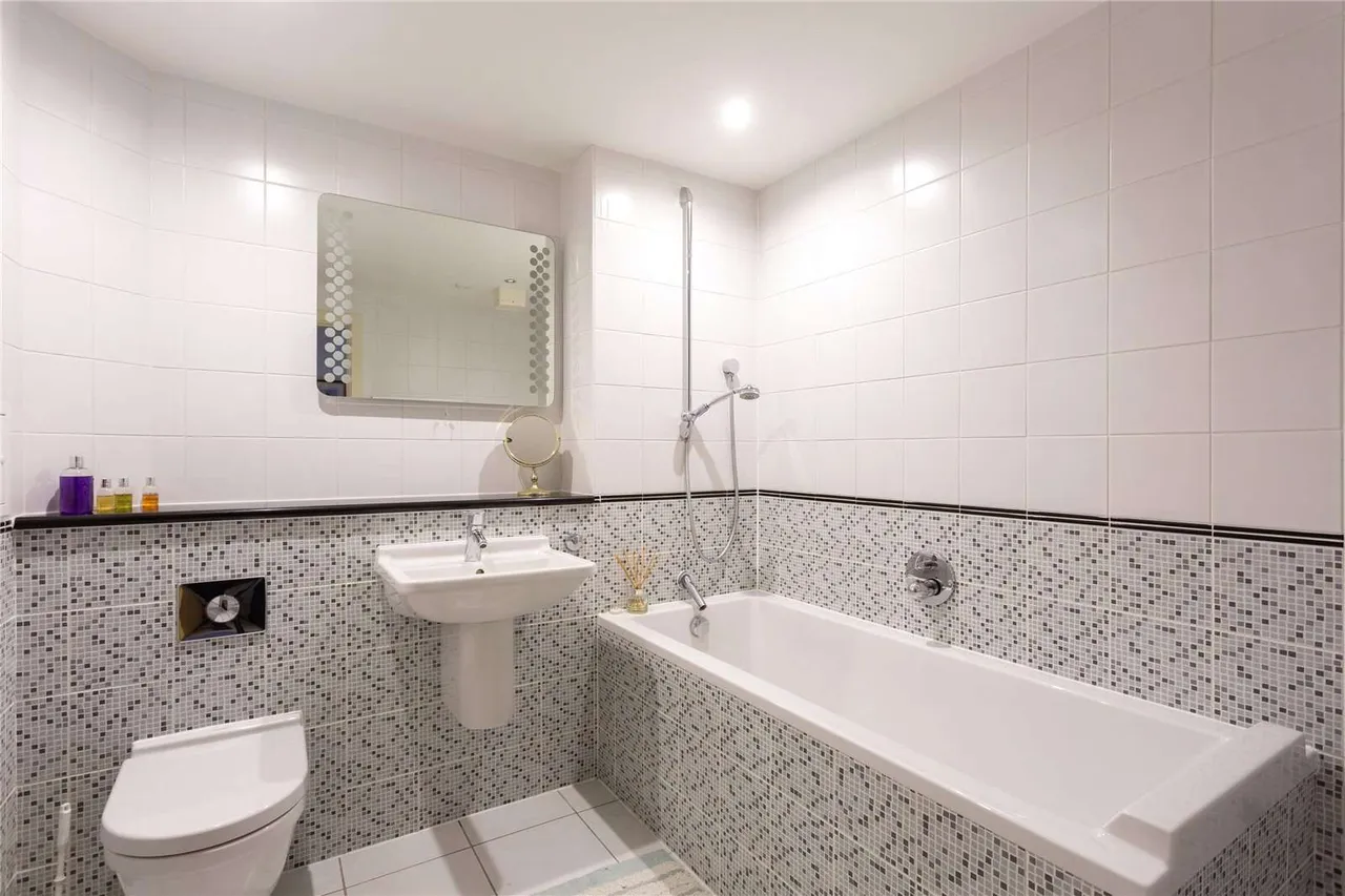 Westgate Apartments, Leeman Road, York, North Yorkshire, YO26 4ZF, photo 6