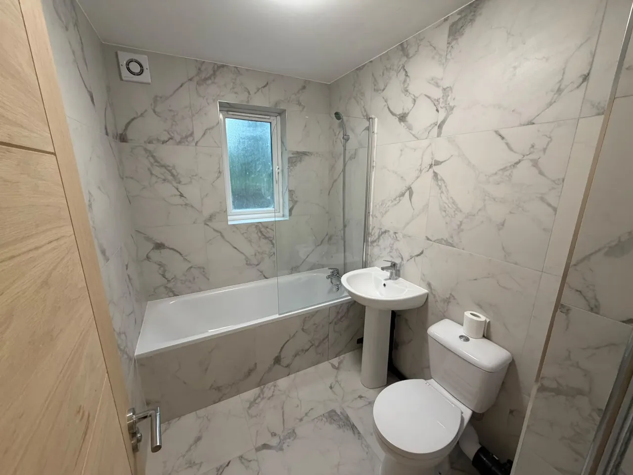 Chaffinch Close, London, N9, photo 8