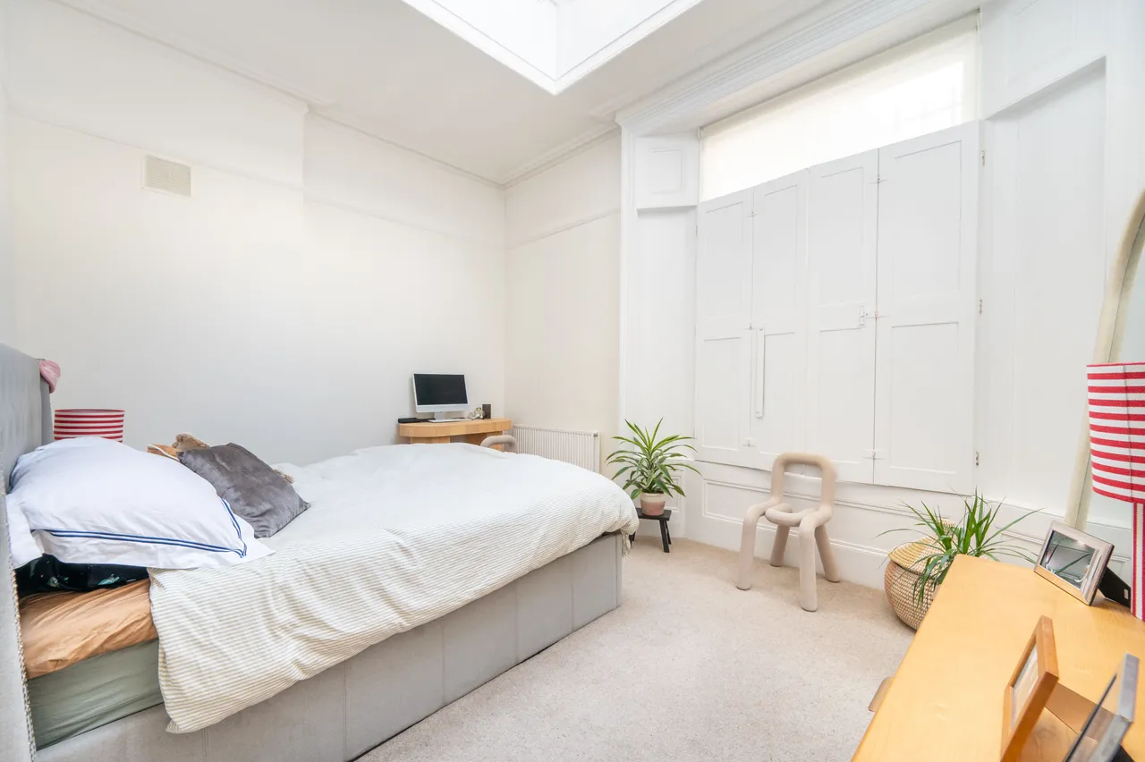 Flat 2, 97 Linden Gardens, London, photo 8