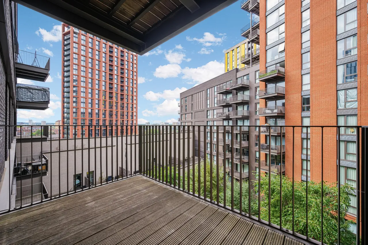 Embassy Gardens, Nine Elms, SW11, photo 6