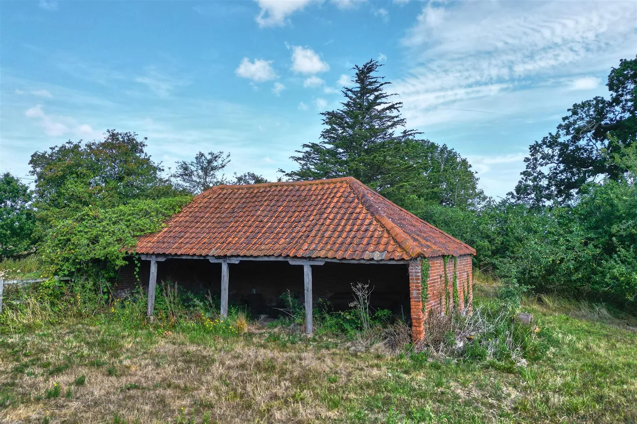 Southwell Road, Stoven, NR34, photo 9