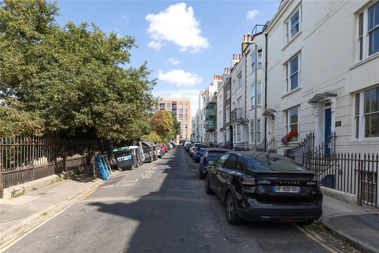Dorset Gardens, London, BN2 1RL, photo 5