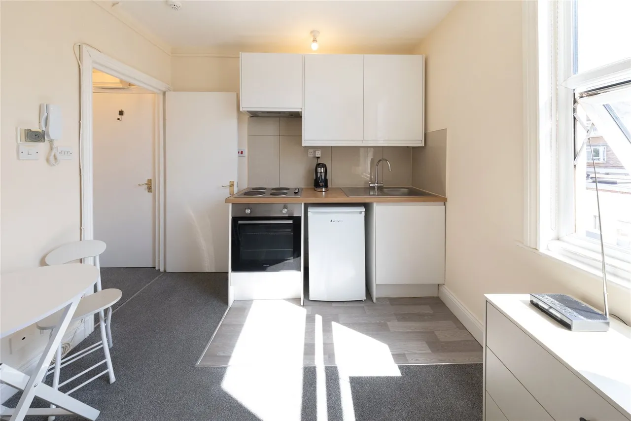 Dorset Gardens, London, BN2 1RL, photo 8