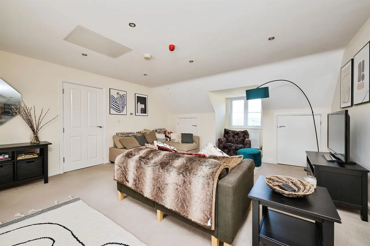 Milton Road, Peterborough, PE8, photo 11