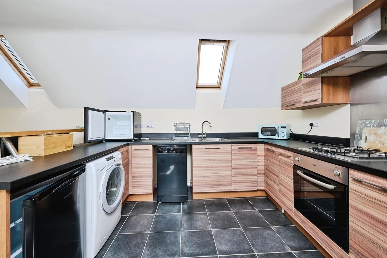 Milton Road, Peterborough, PE8, photo 3