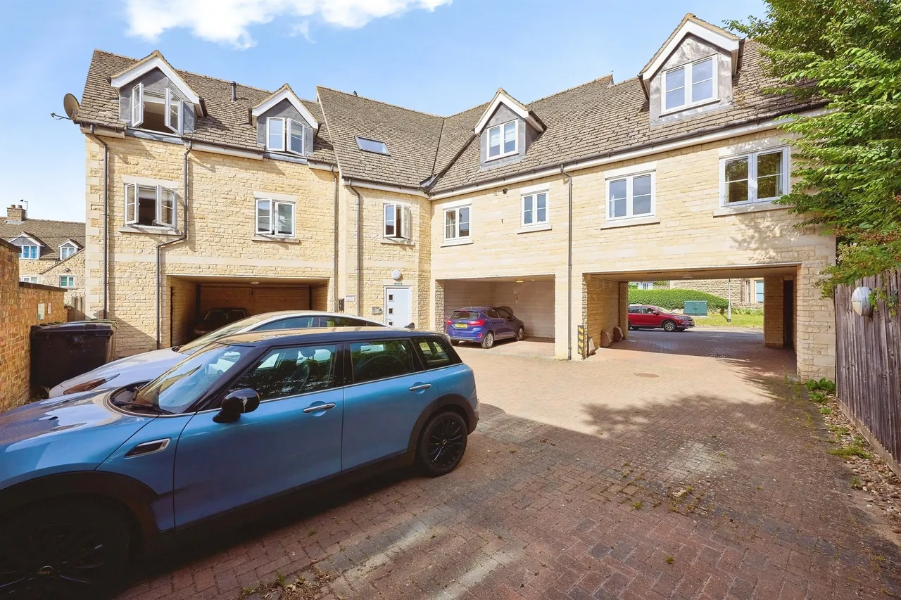 Milton Road, Peterborough, PE8, photo 16