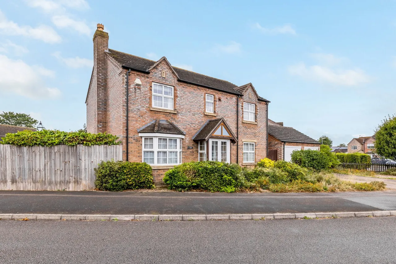 4 bed house for sale, Nursery Close, Dunholme, LN2