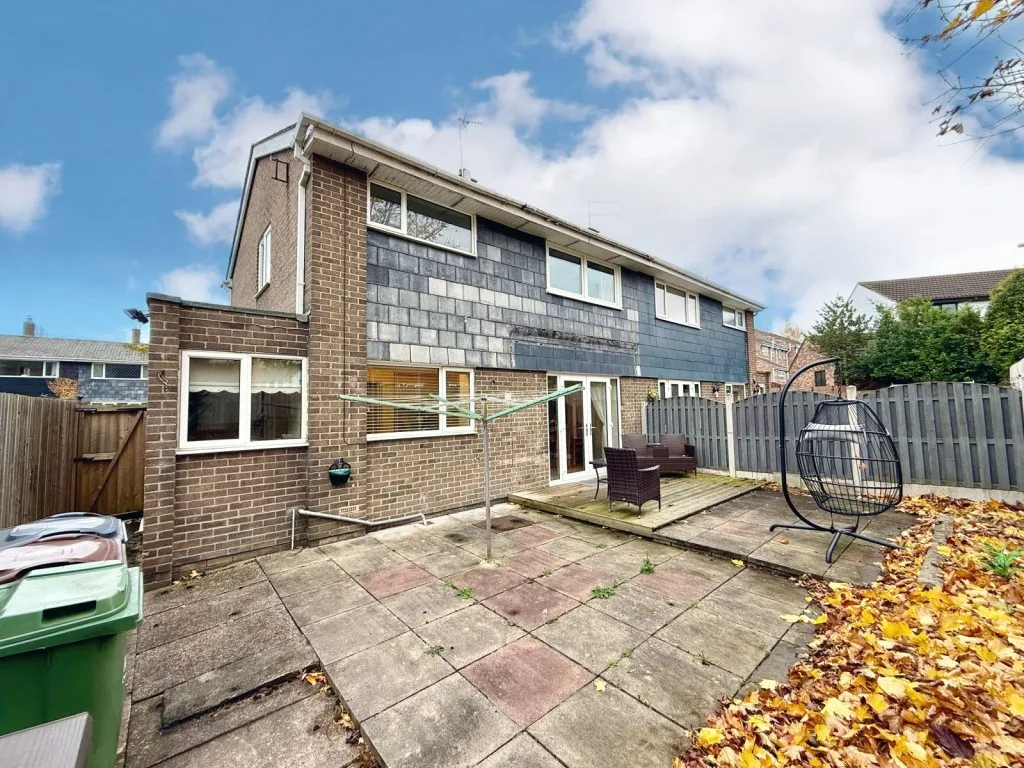 McBride Way, LS22, photo 14