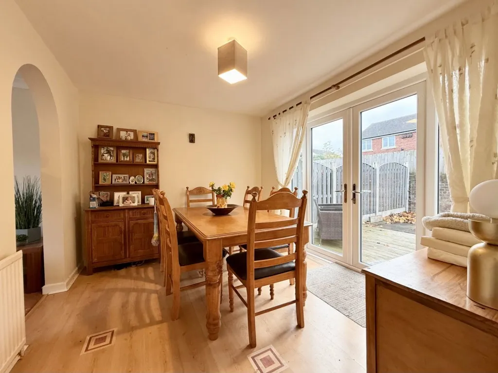McBride Way, LS22, photo 6
